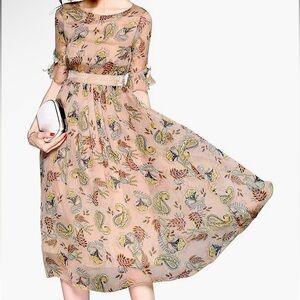Soft chiffon dress with half sleeves